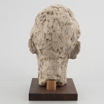 Arne Jones, portrait of a man.