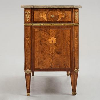 A Gustavian late 18th century commode by C. Lindborg.