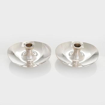 Tapio Wirkkala, ljusstakar, ett par, silver, Hopeatehdas, Helsingfors 1956.