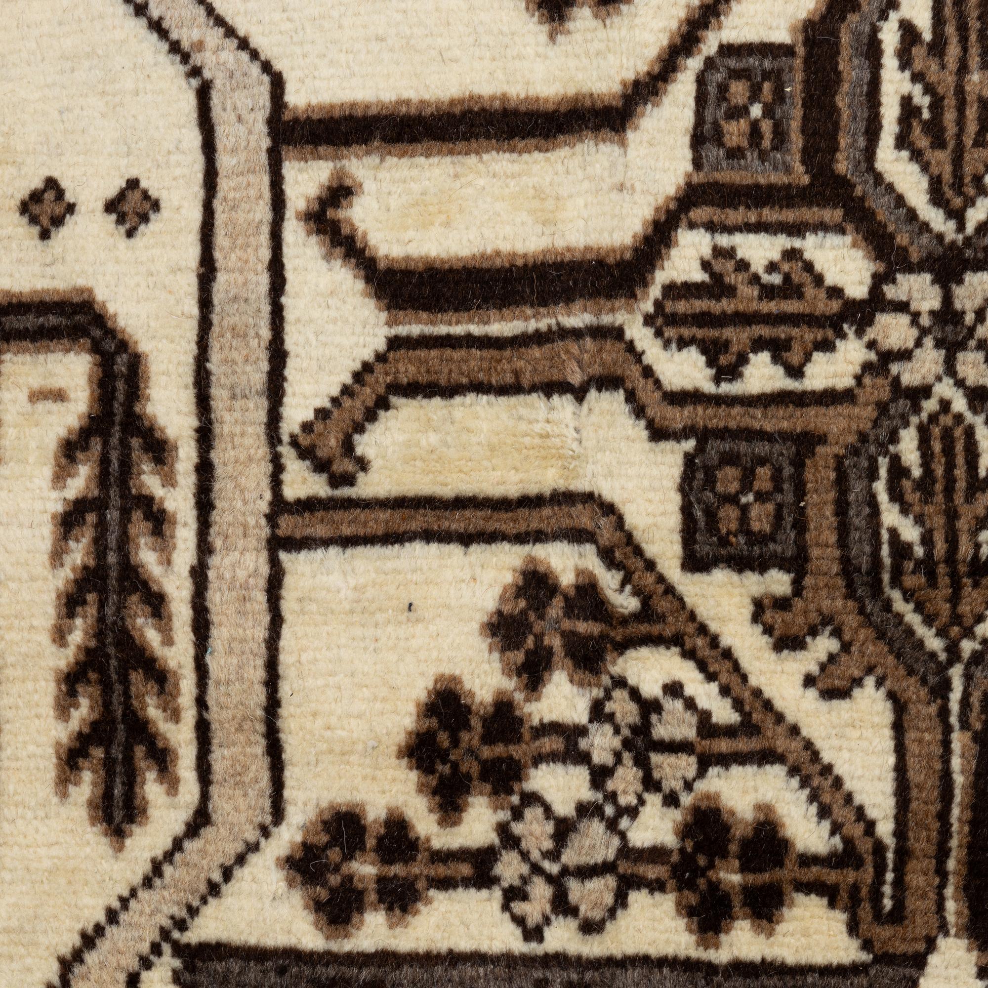 A Ferdos carpet, c. 295 x 210 cm.