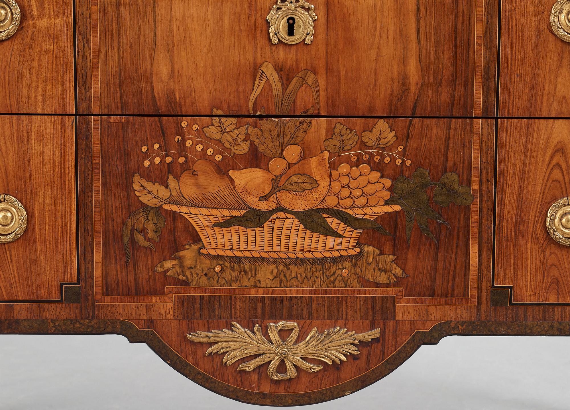 A Gustavian late 18th century commode, attributed to Gustaf Foltiern (master in Stockholm 1771-1804).