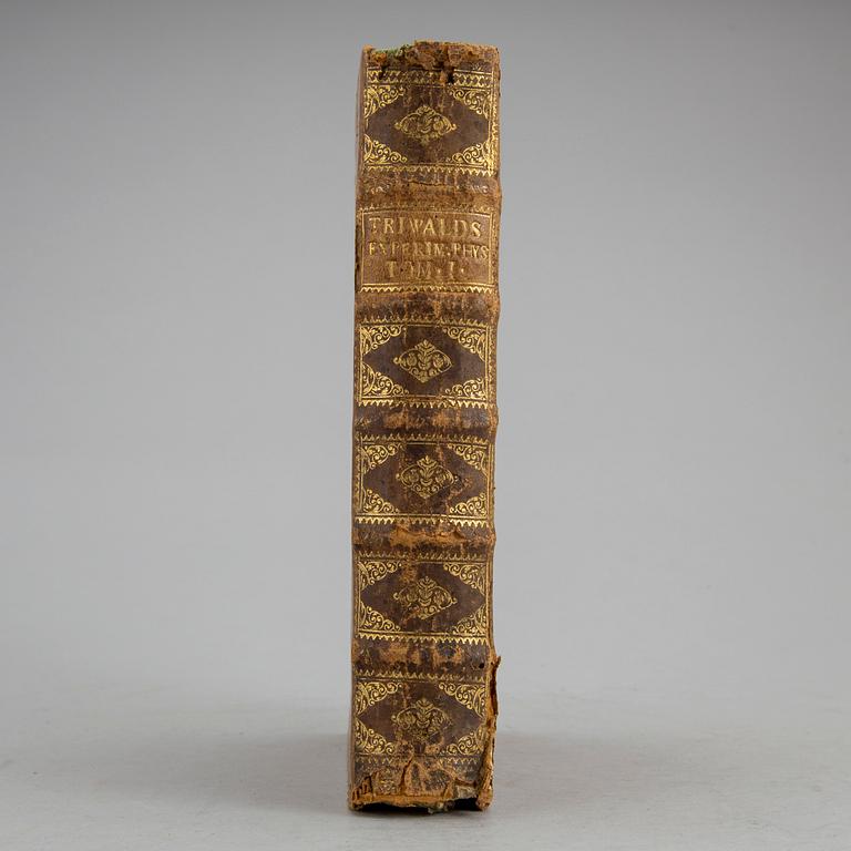 MÅRTEN TRIEWALD. År 1728 och 1729 håldne föreläsningar, på Riddarehuset i Stockholm, volym I, Stockholm 1735.