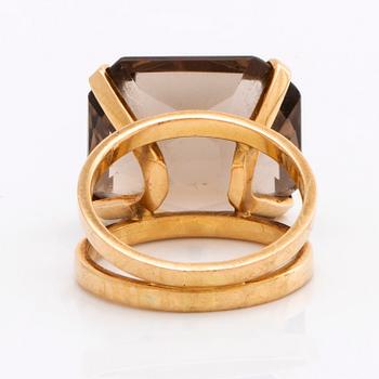 RING 18K gold smoky quartz approx 20 x 15 mm, size 55,5.