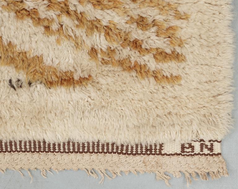 RUG. "Tigerfällen". Rya (knotted pile). 205,5 x 145,5 cm. Signed AB MMF BN.