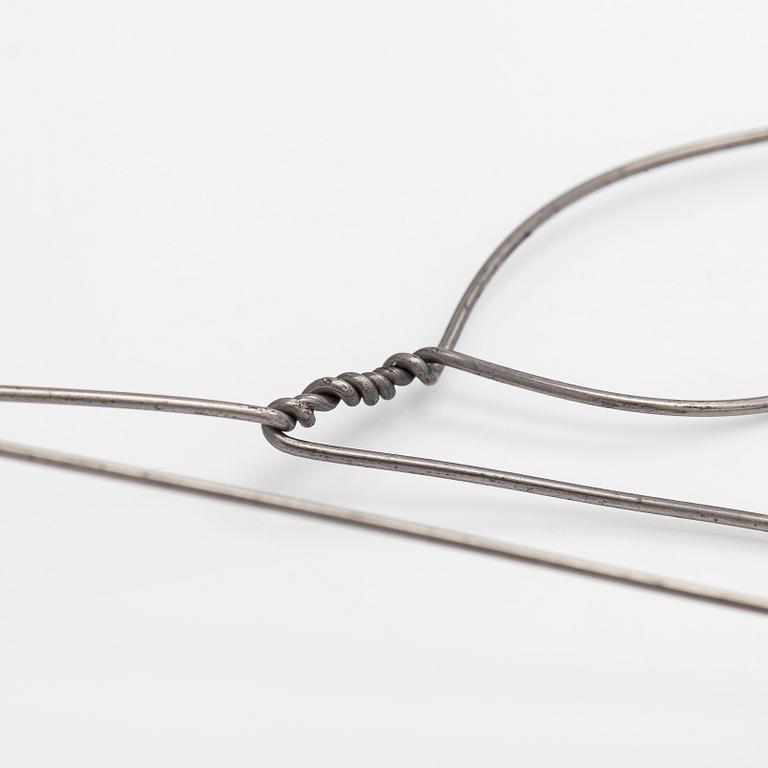 Alexander Calder, flower brooch, 1940.