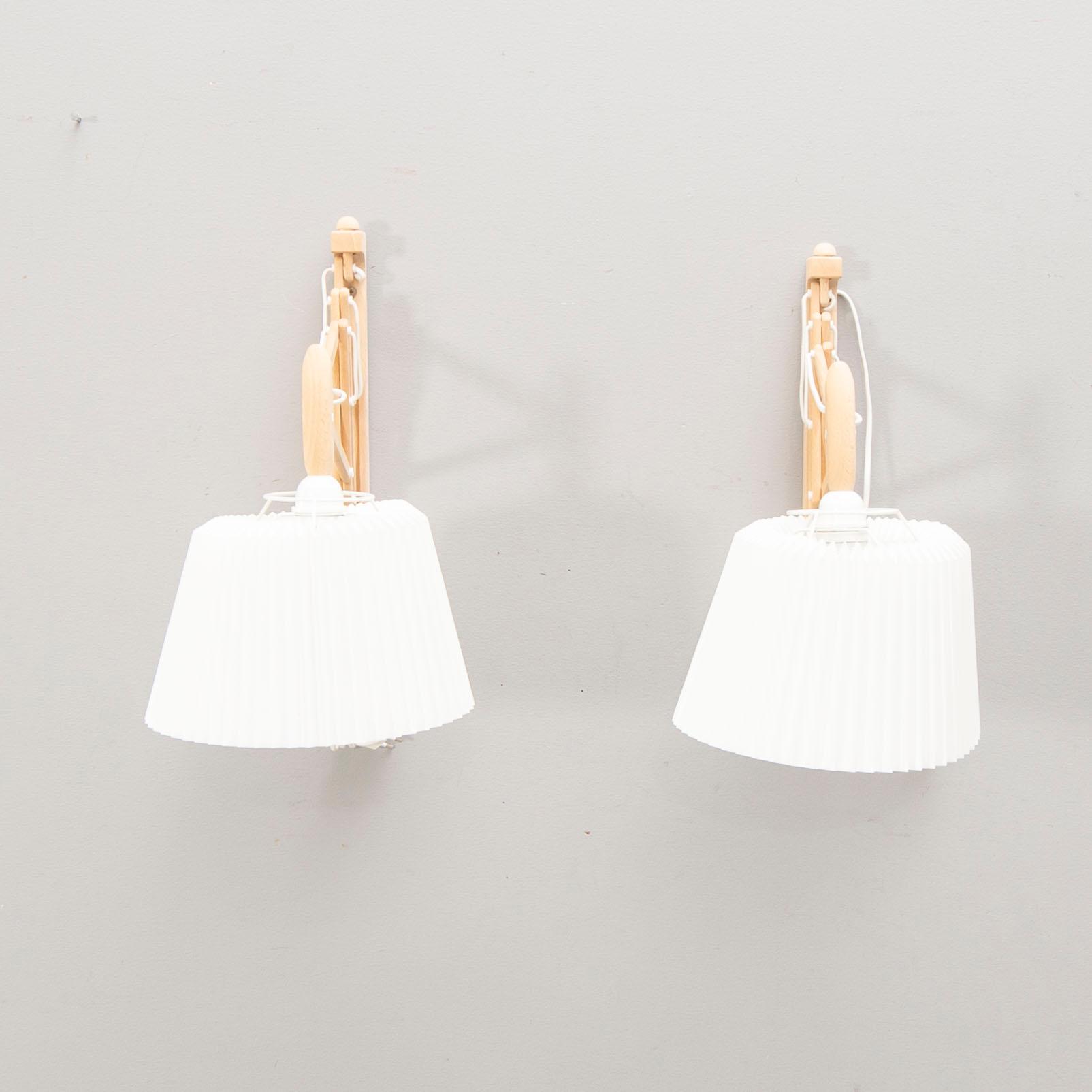 Le Klint, Scissor lamps / wall lamps, "224-6 / 17", a pair.