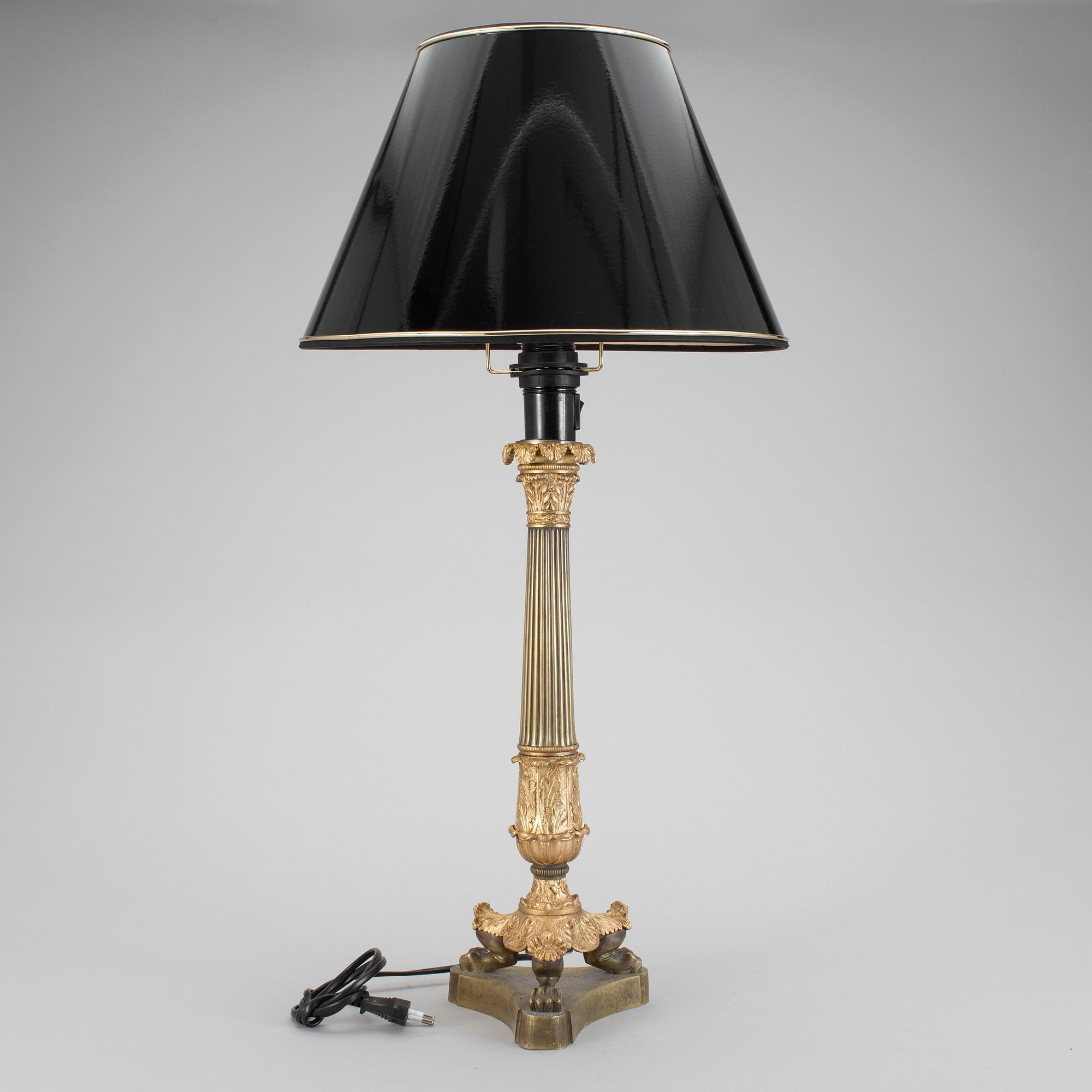 BORDSLAMPA, empirestil, omkring år 1900.