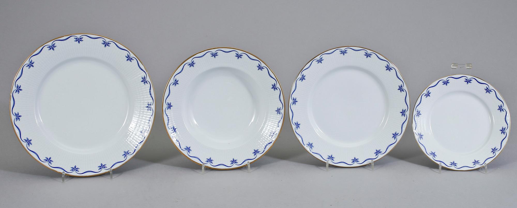 SERVIS, porslin, 49 delar, "Mårbacka", Rörstrand.