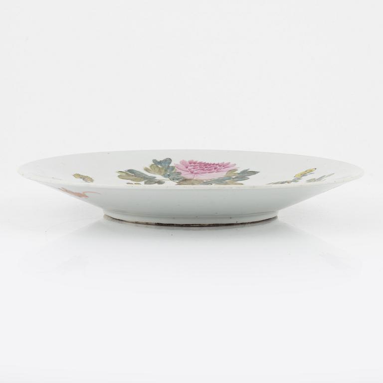 A Chinese dish, 20th century.