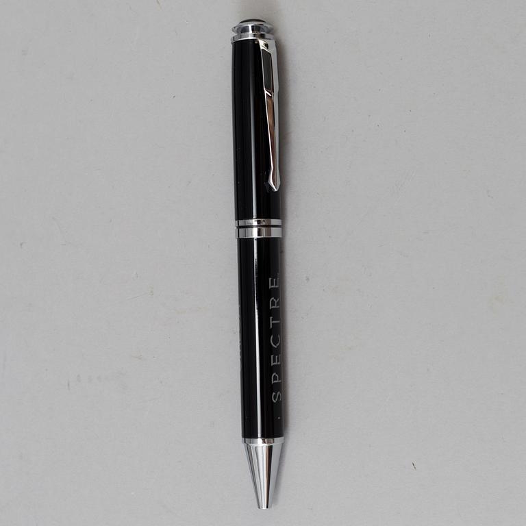 OMEGA, Pocket square / Pen.