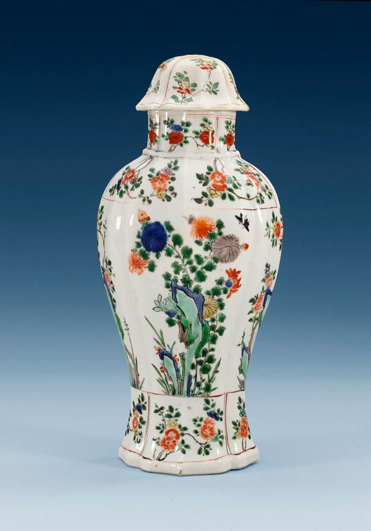 A famille verte vase with cover, Qing dynasty, Kangxi (1662-1722).