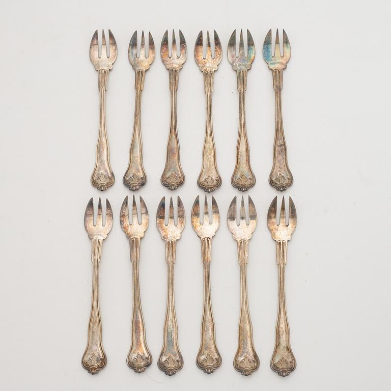 Ostrongafflar, 12 st, silver, Hippolyte Thomas, Paris, Frankrike (1845-55).