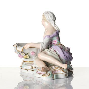A pair of porcelain salt cellars, Meissen, Germany, late 19th century.