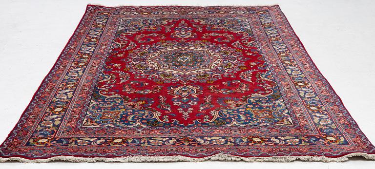 Matta, Mashad, ca 290 x 192 cm.