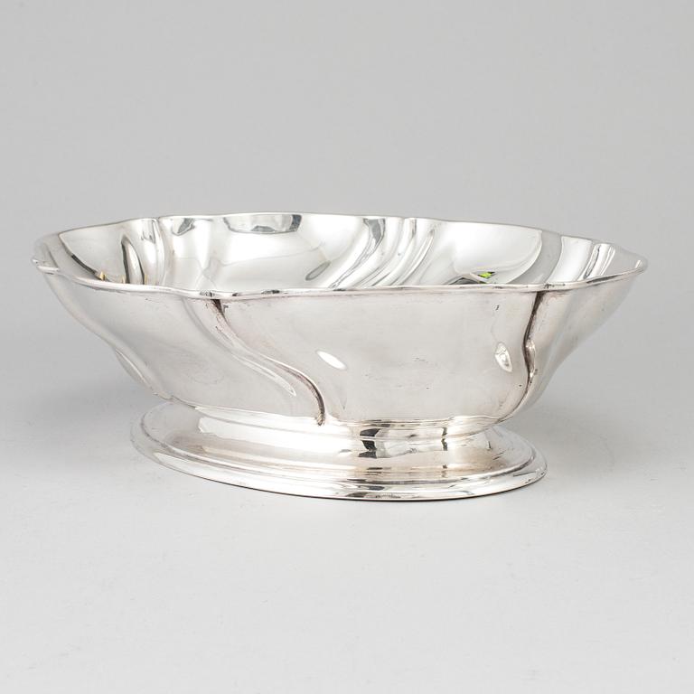 A Danish early 20th century silver bowl/jardiniere, marked Copenhagen 1920.