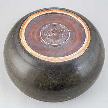 CARL-HARRY STÅLHANE, a large stoneware bowl, Rörstrand 1960.