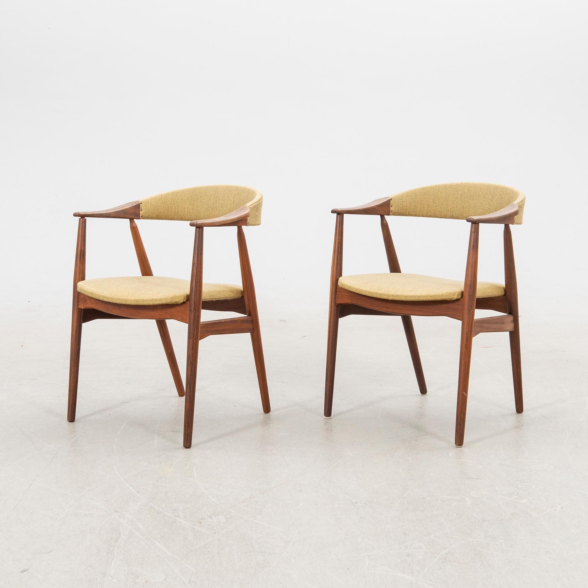 Thomas Harlev, a pair of armchairs, model 213, Farstrup. 1950s/60s.