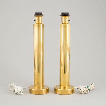 BORDSLAMPOR, ett par, mässing, EA Kosta, 1900-talets andra hälft.