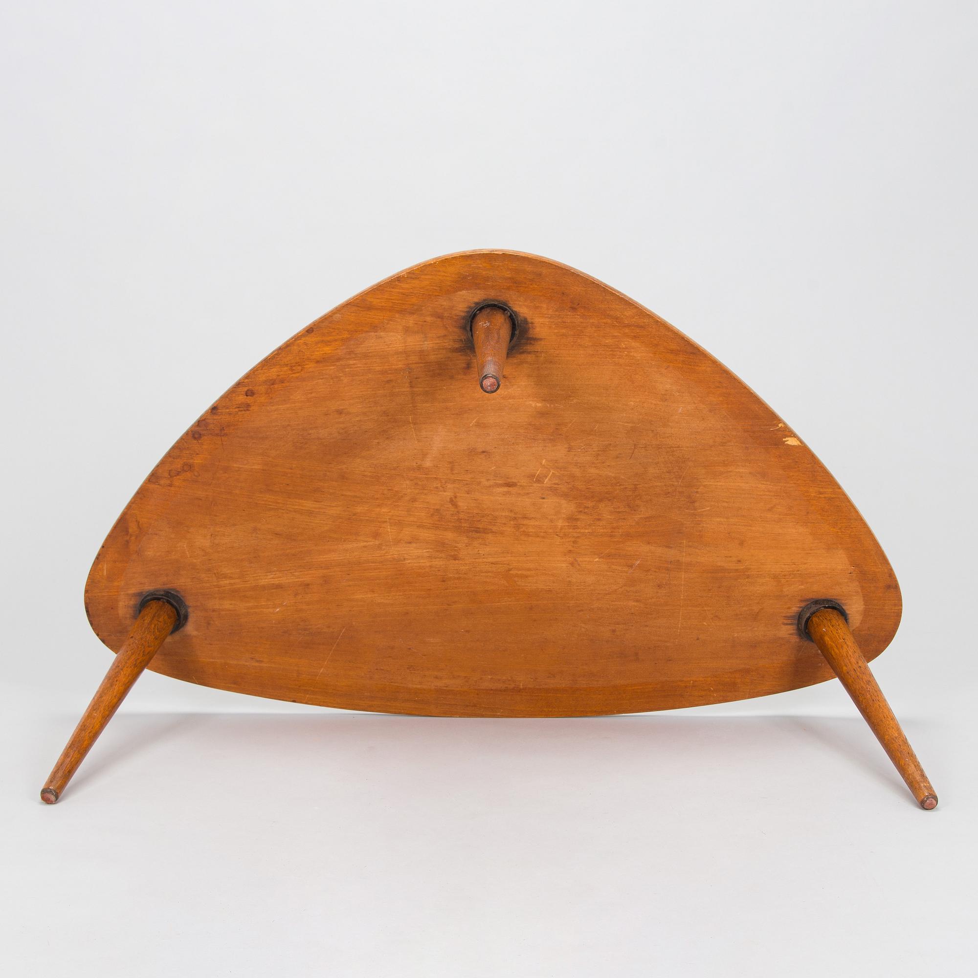 A mid-20th century coffee table.