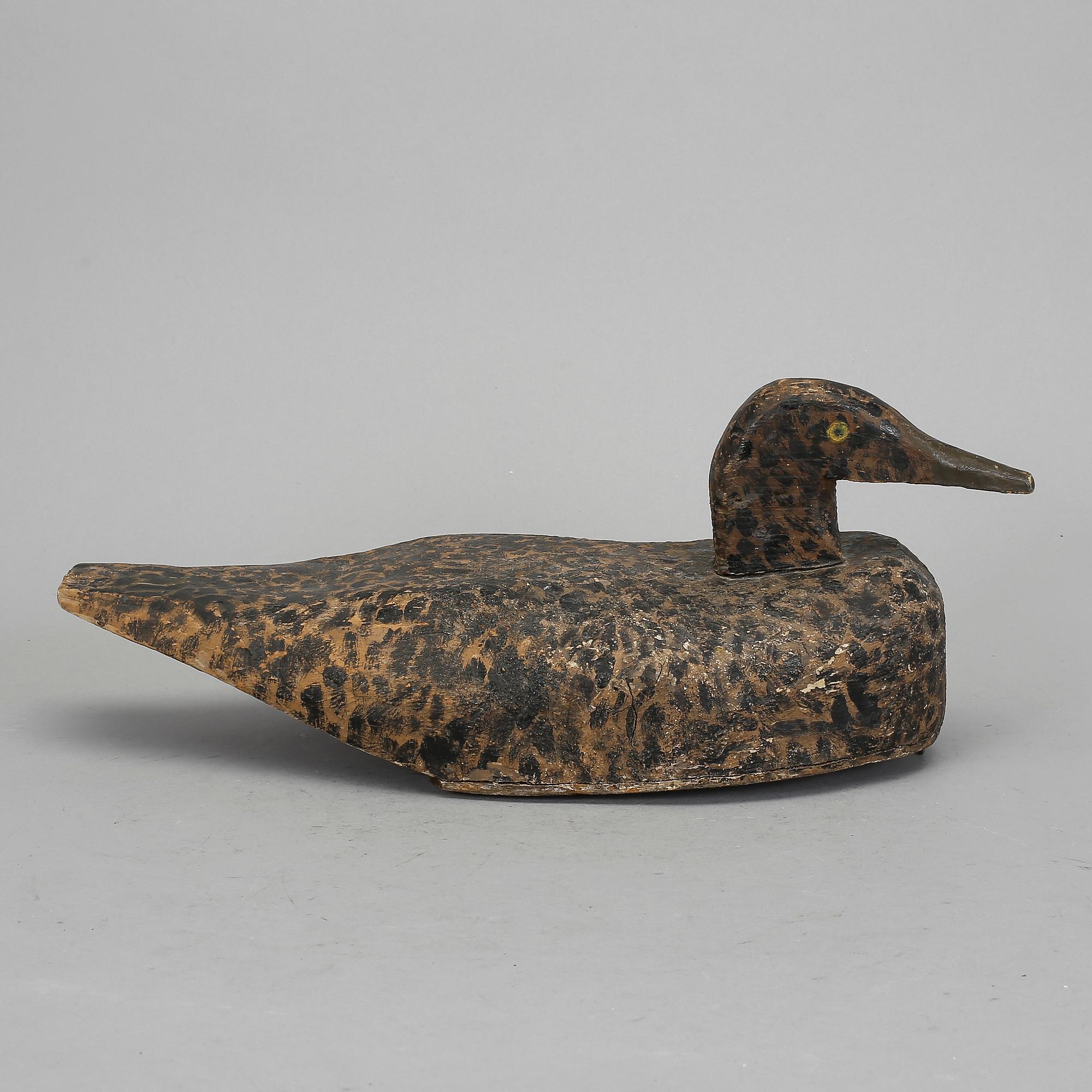 VETTE, bemålat trä, 1900-talets första del.