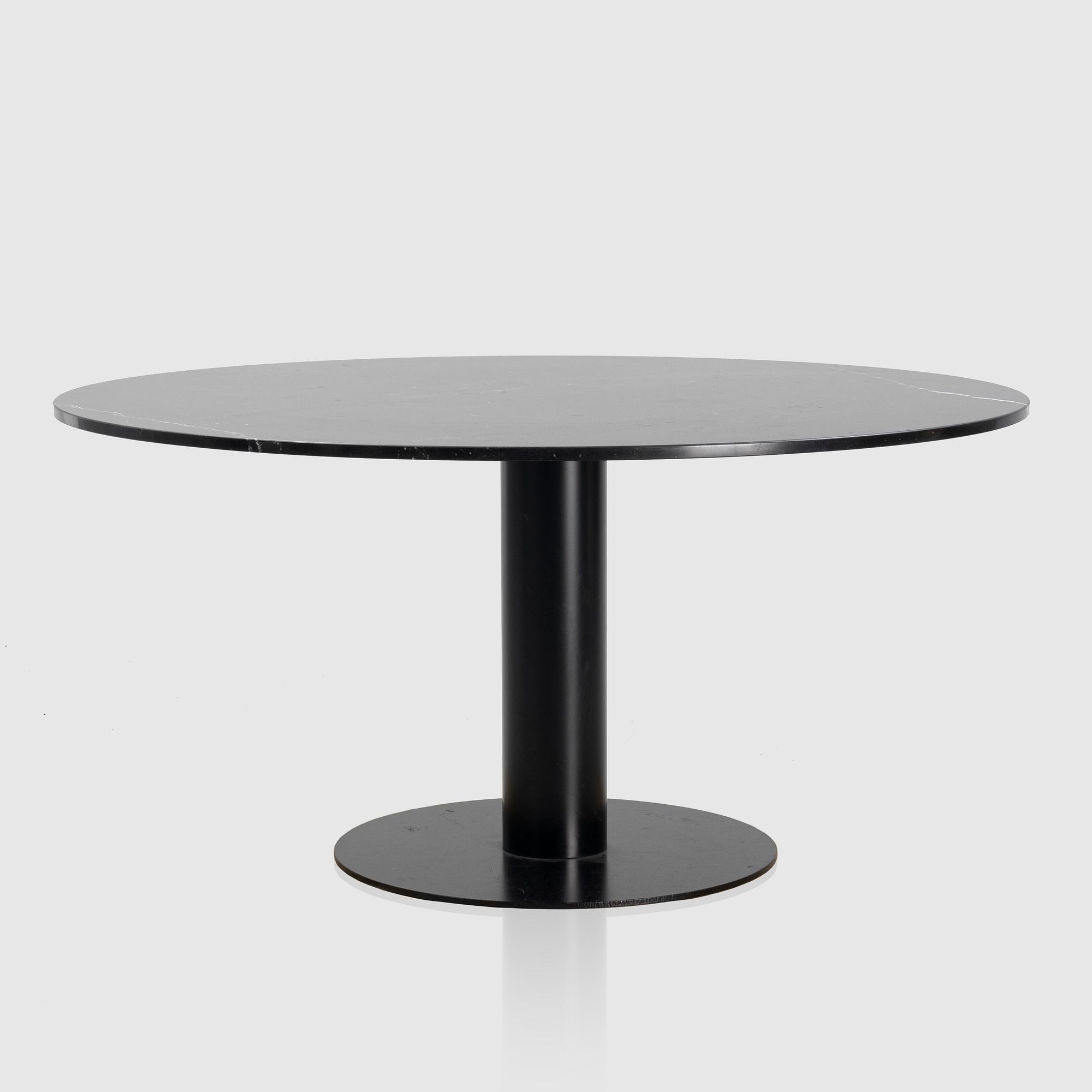 Komplot Design, matbord, "Gubi 2.0", Gubi, Danmark.