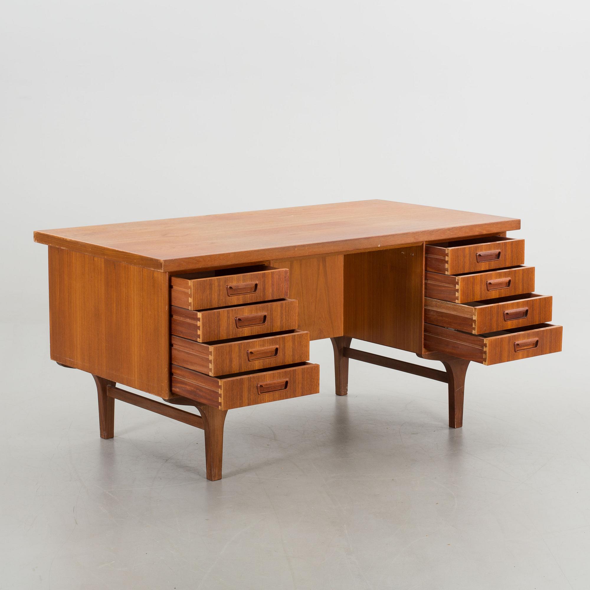 SKRIVBORD, teak, 1950/60-tal.