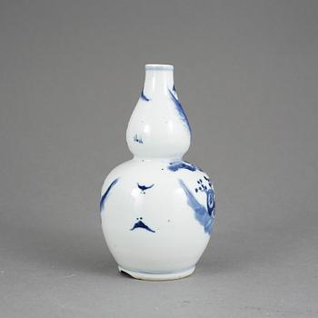 VAS, porslin. Kina, Kangxi's märke, 1800-tal.