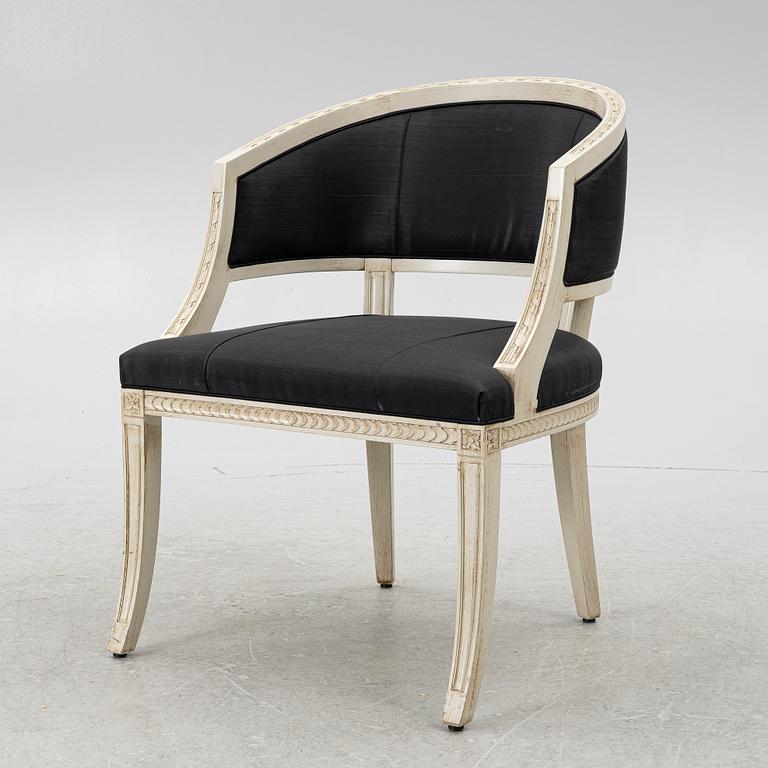 Karmstolar, ett par, sengustaviansk stil, 1900-talets andra hälft.