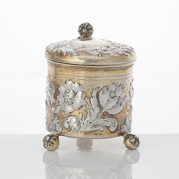 Johan Ståhle, miniatyrdryckeskanna, silver, (verksam i Stockholm 1677-1687 (1694)). Barock.