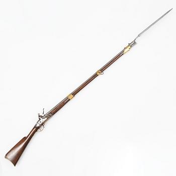 Flintlåsgevär svenskt, m/1815 med bajonett.