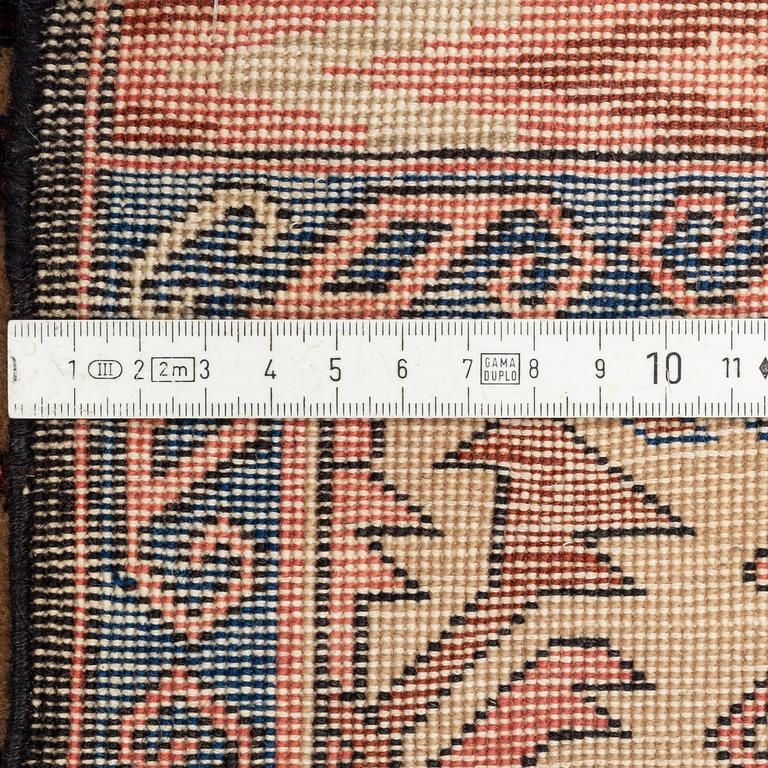 A West Persian rug, c. 152 x 100 cm.