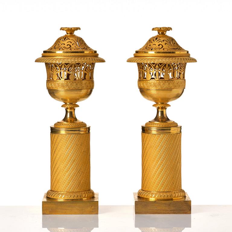 Casoletter, för ett ljus, ett par, Frankrike, 1800-talets början, Empire.
