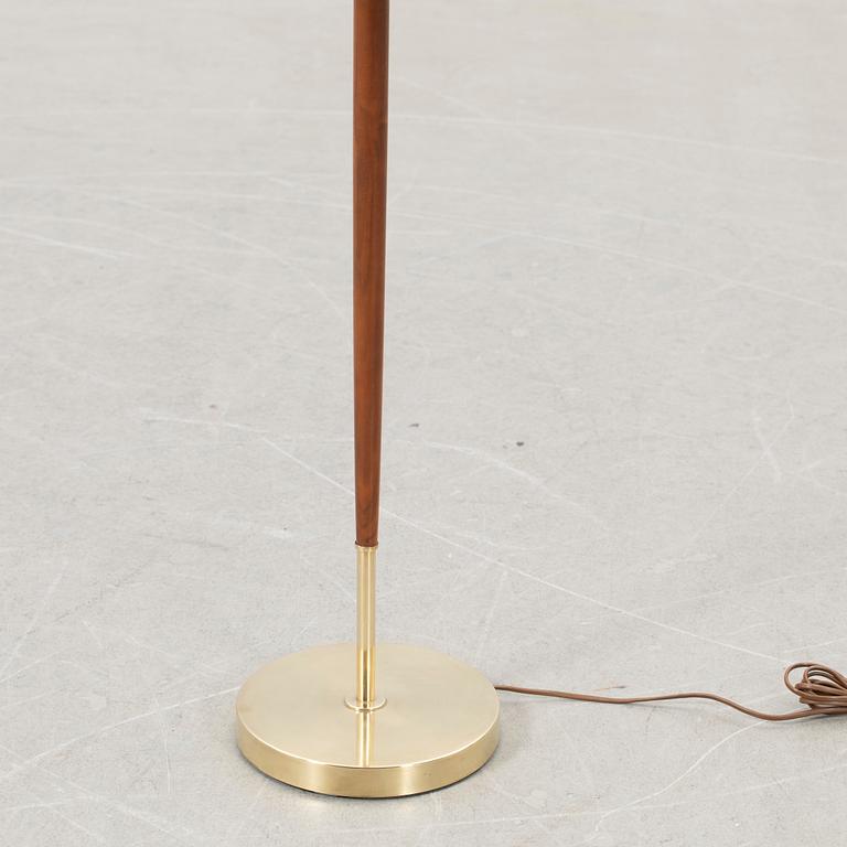 Golvlampa, modell 143, AB Armaturhantverk, Göteborg, 1900-talets mitt.