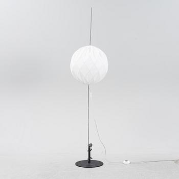 Tore Ahlsén, golvlampa, "Napoleon vid Nilen" Gärsnäs,