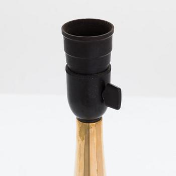 Mauri Almari, a mid 20th century table lamp, model K11-22 for Idman.