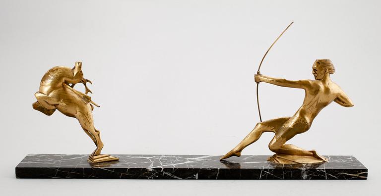 SKULPTUR, marmor och förgylld metall, 1900-talets mitt.