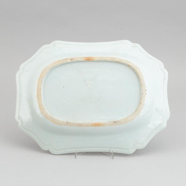 A blue and white, heightened with enamel and gilding porcelain serving dish. Qing dynasty, Qianlong (1736-1795).