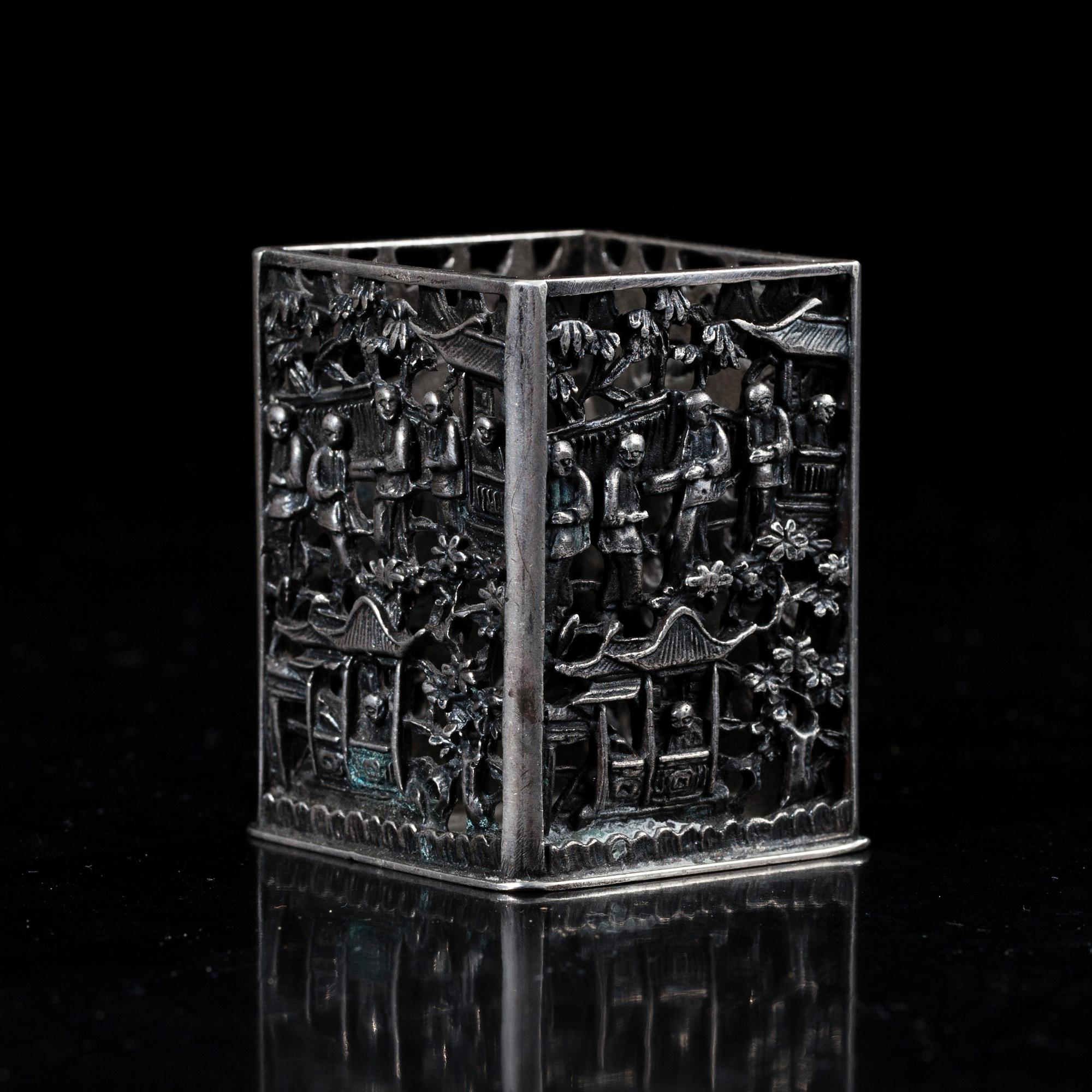 TANDPETARSTÄLL, Kina. Finska kontrollstämplar 1968. Vikt 70,8 g.