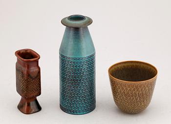 STIG LINDBERG, 3 delar, stengods, Gustavsbergs studio, 1960- och 1970-tal.
