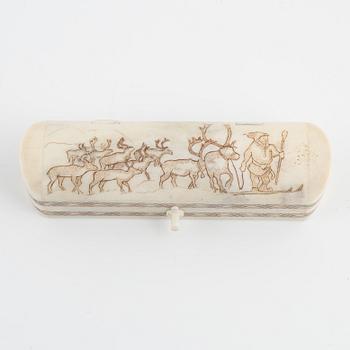 A reindeer horn knife in box by Bertil Fällman, signed.