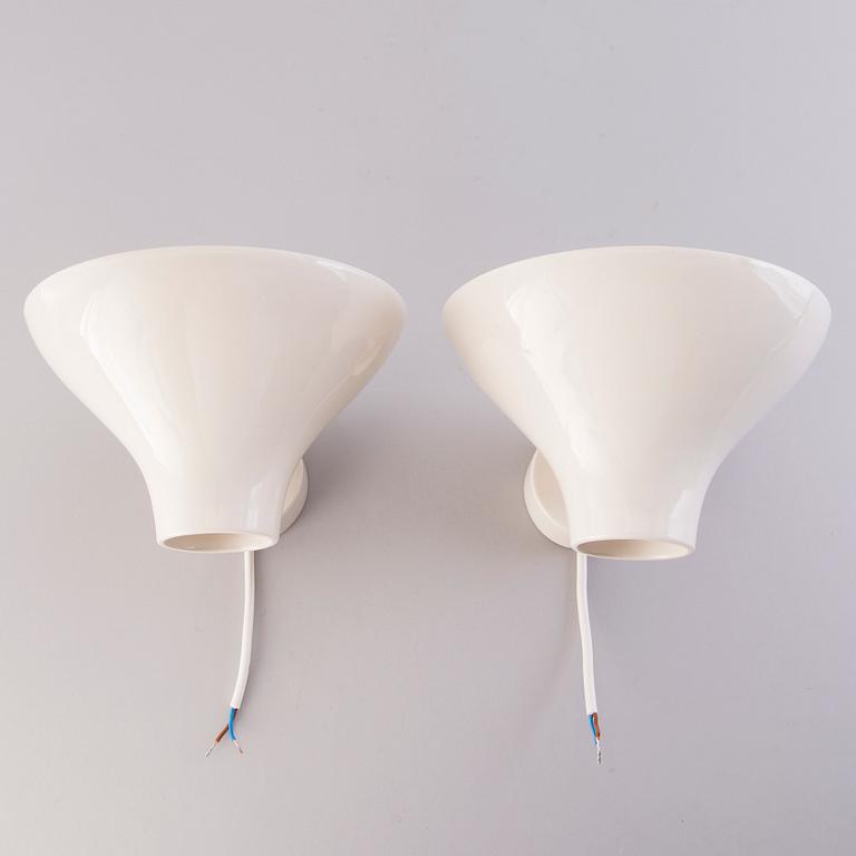 JUKKA KORPIHETE, A pair of wall sconces for Byrolights, 2006.