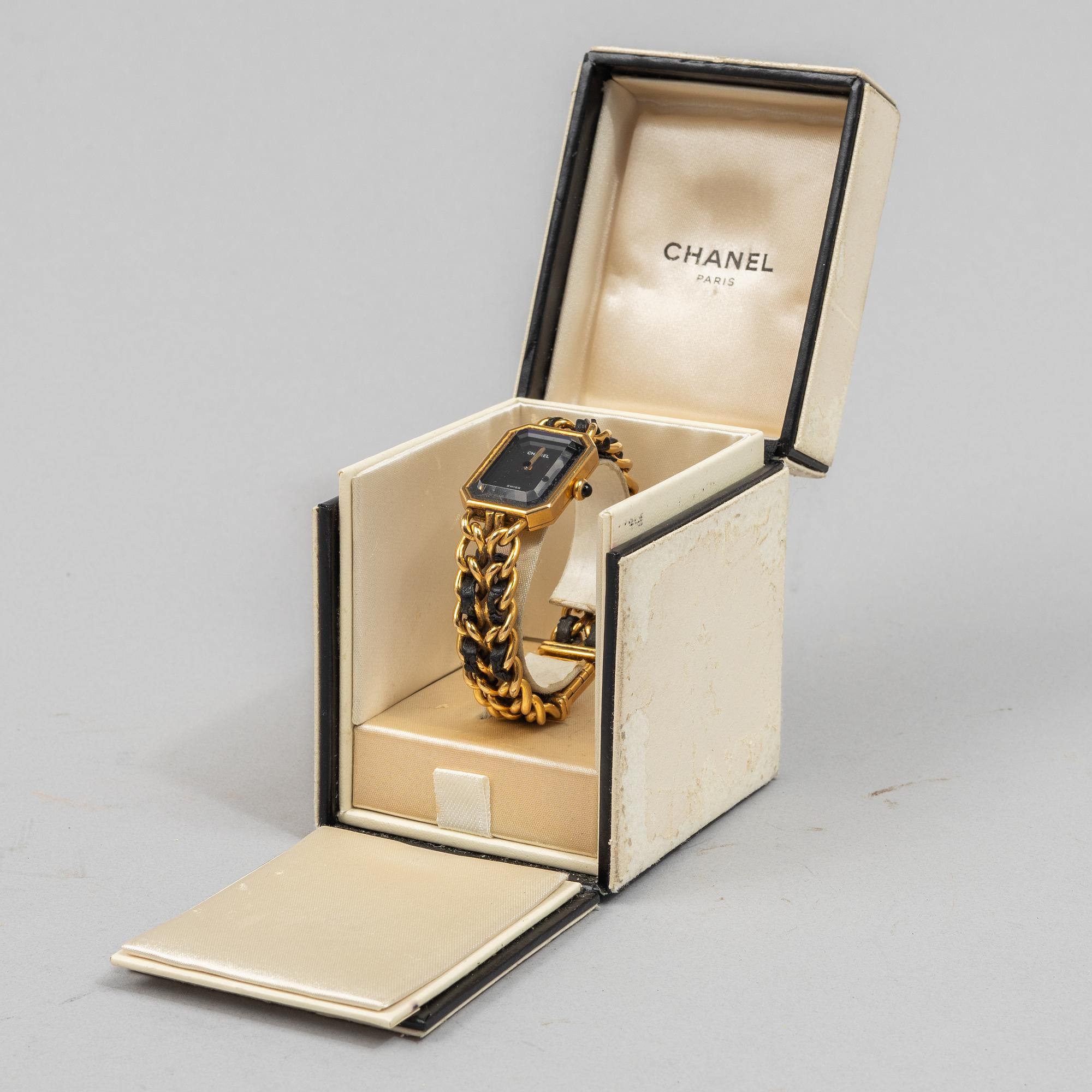 Chanel, armbandsur, "Premiere", 26 x 20 mm, 1987.