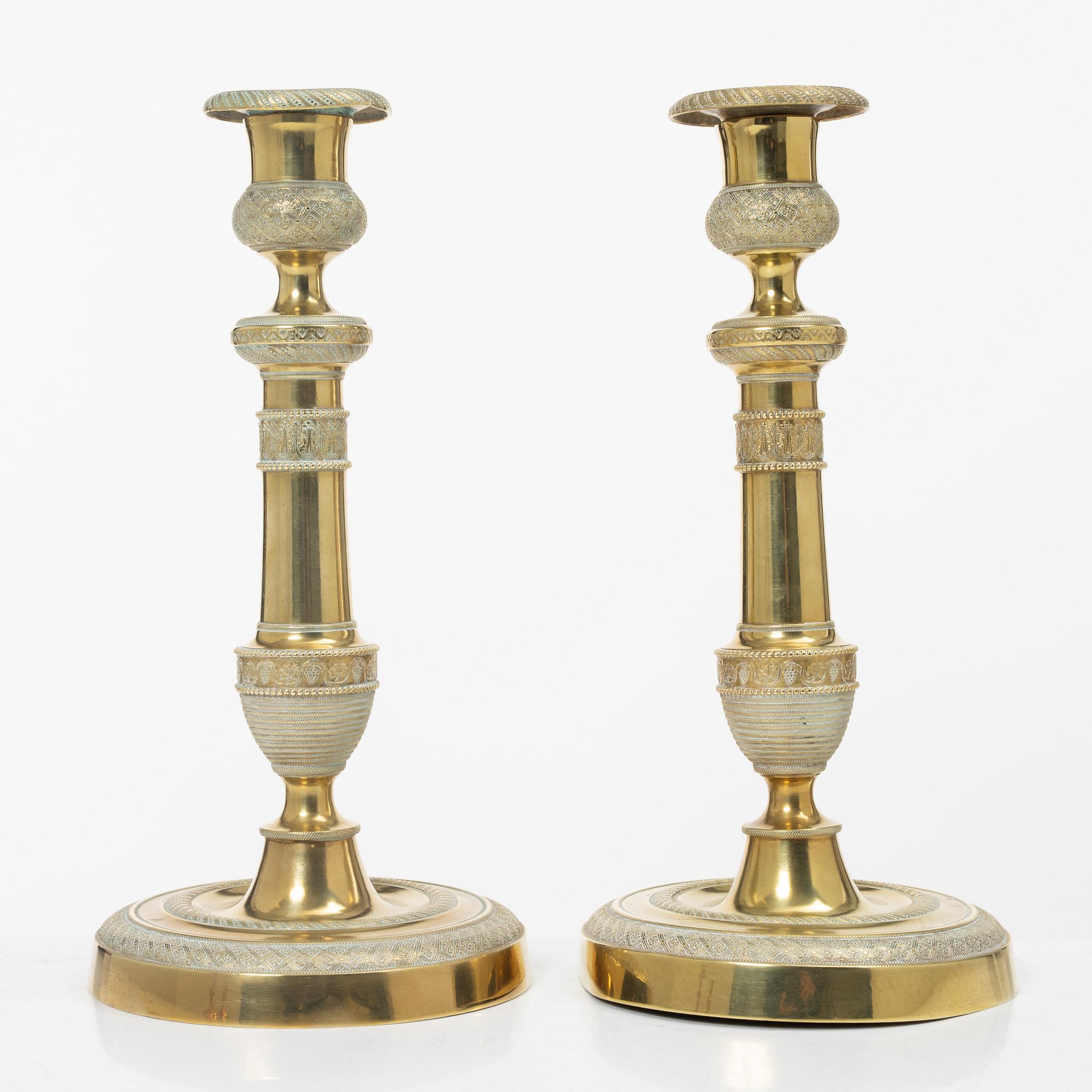 Ljusstakar, 2 par, sent 1800-tal/1900-tal samt 1900-tal.