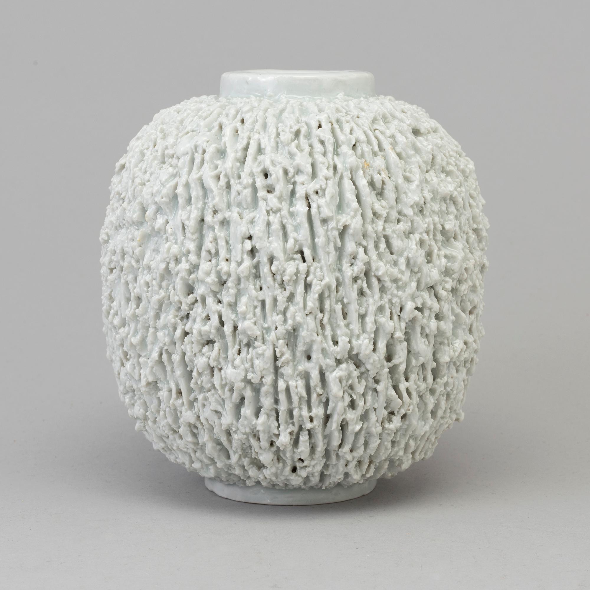 GUNNAR NYLUND, a stoneware vase from Rörstrand.