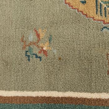 A Finnish long pile rug, 1940's. Circa 305 x 200 cm.