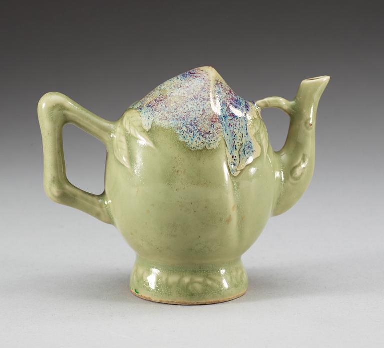 A celadon and chün glazed Cadogan water pot, late Qing dynasty.