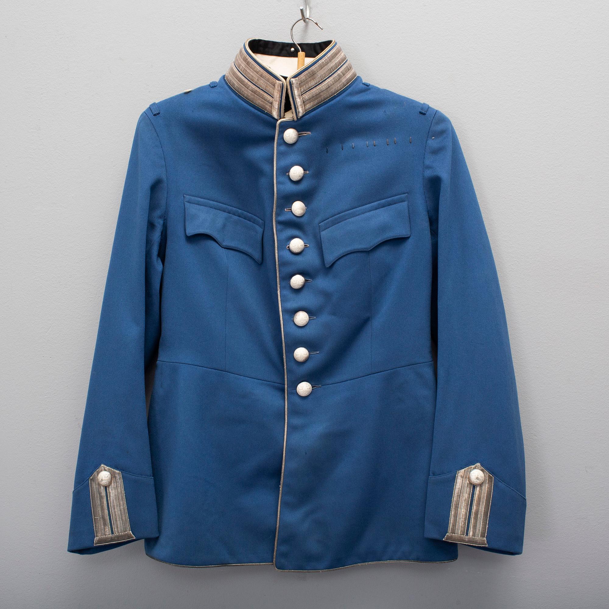 VAPENROCK, svensk, m/1895 för officer vid Livregementet till häst.