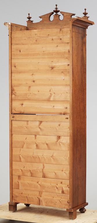 BOKSKÅP, nyrenässans, 1800-talets slut.