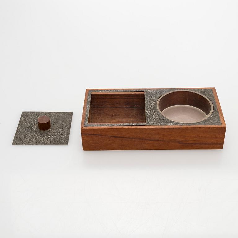 Cigarettskrin, teak, silver och glas, Turun Hopea, Åbo 1965.