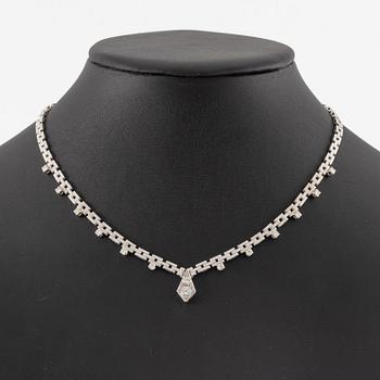 Necklace, 18K white gold set with brilliant-cut diamonds.